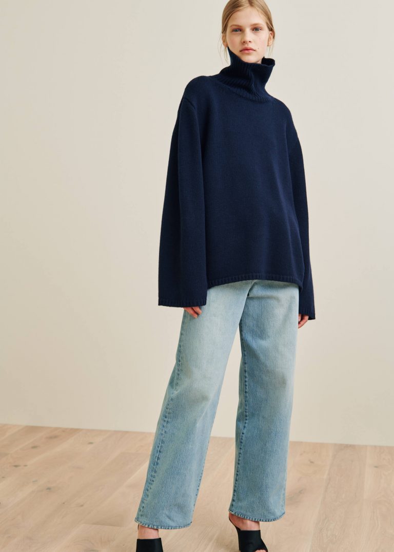 cambridge knit dark navy